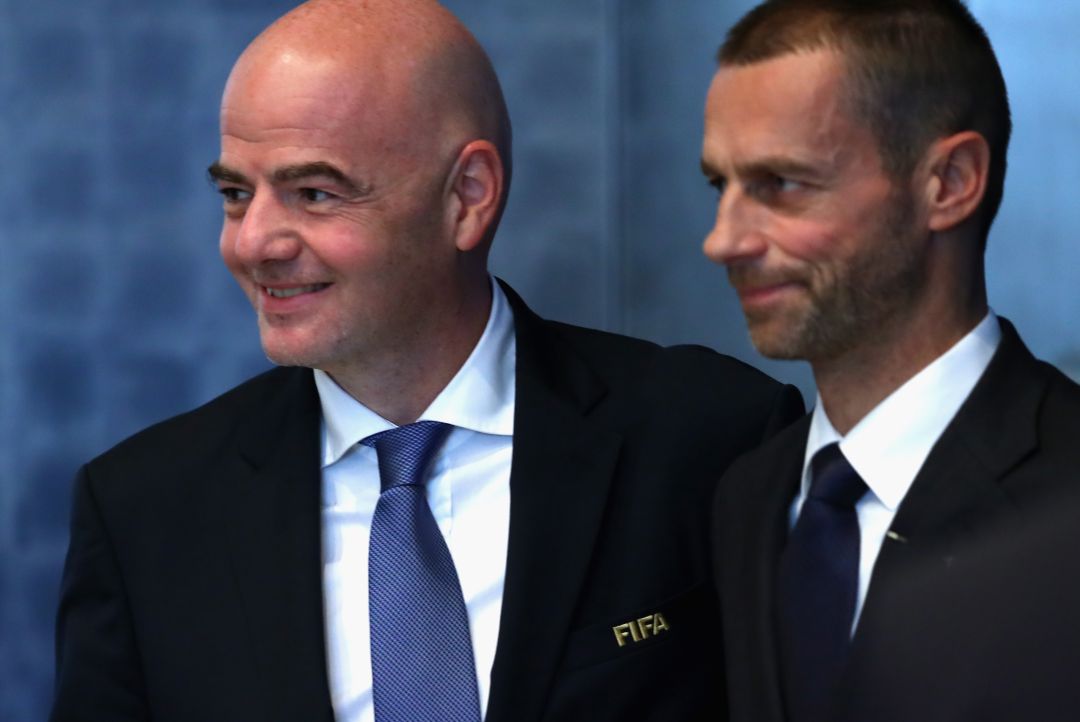 Los presidentes Gianni Infantino (FIFA) y Aleksander Ceferin (UEFA) Los presidentes Gianni Infantino (FIFA) y Aleksander Ceferin (UEFA)