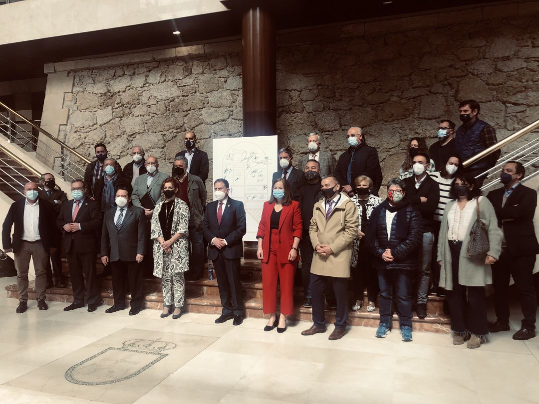 Foto de familia en la presentación del festival, esta mañana, en el Auditorio Príncipe Felipe de Oviedo Foto de familia en la presentación del festival, esta mañana, en el Auditorio Príncipe Felipe de Oviedo