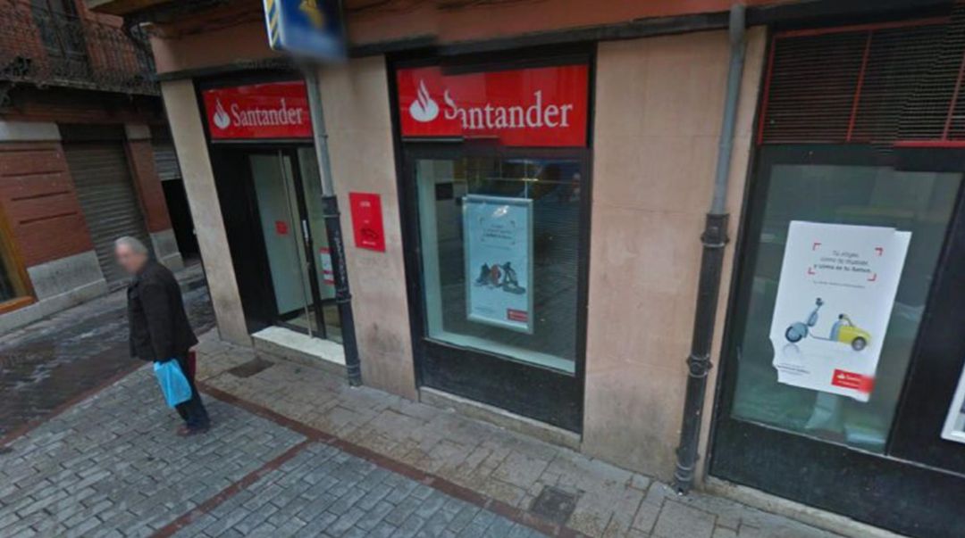 Oficina del Banco Santander en la calle Pozo de León Oficina del Banco Santander en la calle Pozo de León