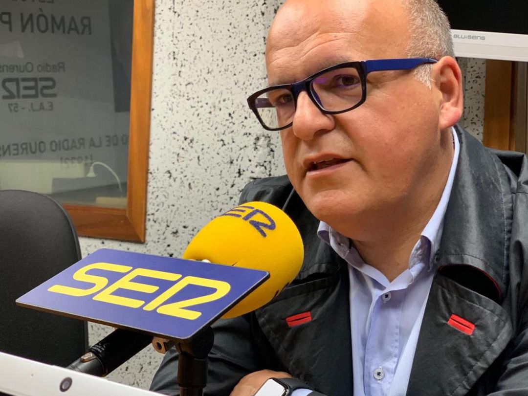 José Manuel Baltar en una entrevista en el estudio Ramón Puga de Radio Ourense- Cadena Ser José Manuel Baltar en una entrevista en el estudio Ramón Puga de Radio Ourense- Cadena Ser
