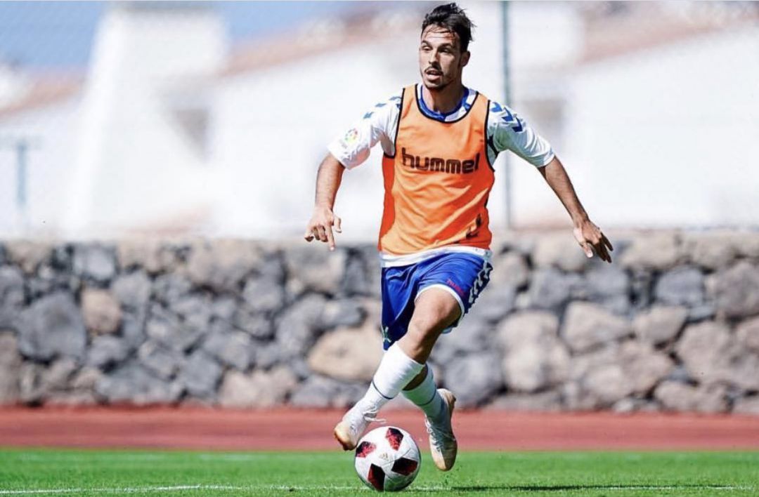 El defensa Yéremi, durante un entrenamiento con el CD Tenerife. El defensa Yéremi, durante un entrenamiento con el CD Tenerife.