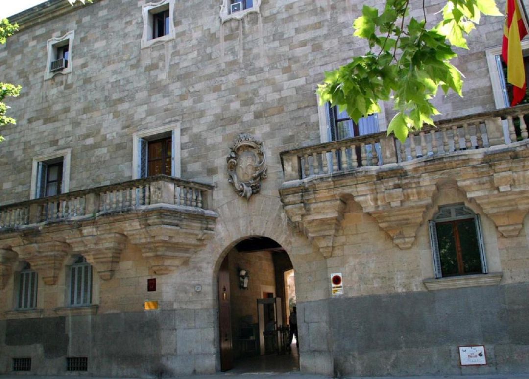 Imagen de archivo de la fachada de la Audiencia Provincial en Palma Imagen de archivo de la fachada de la Audiencia Provincial en Palma