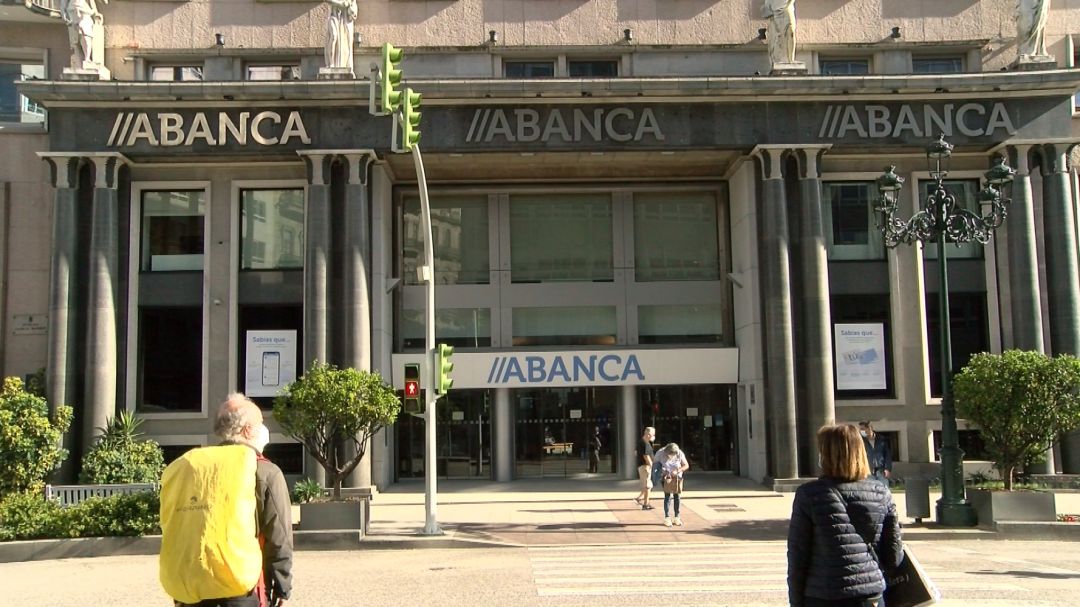 Fachaza principal de Abanca en Vigo Fachaza principal de Abanca en Vigo