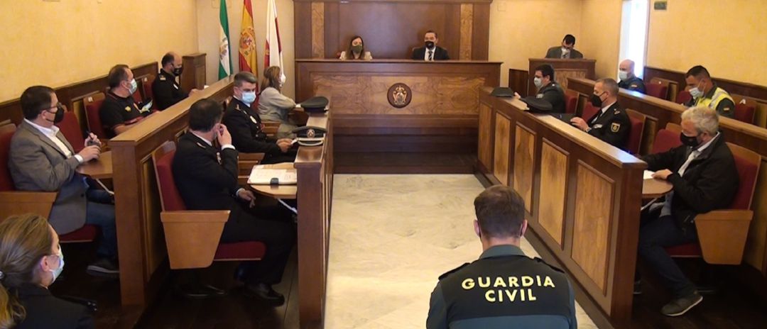 El Ayuntamiento de Andújar acogió este mes de abril dos reuniones de la Junta local de seguridad. El Ayuntamiento de Andújar acogió este mes de abril dos reuniones de la Junta local de seguridad.