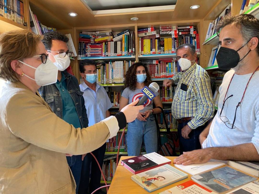 Especial de Hoy por Hoy desde el Bibliobús de Málaga Especial de Hoy por Hoy desde el Bibliobús de Málaga