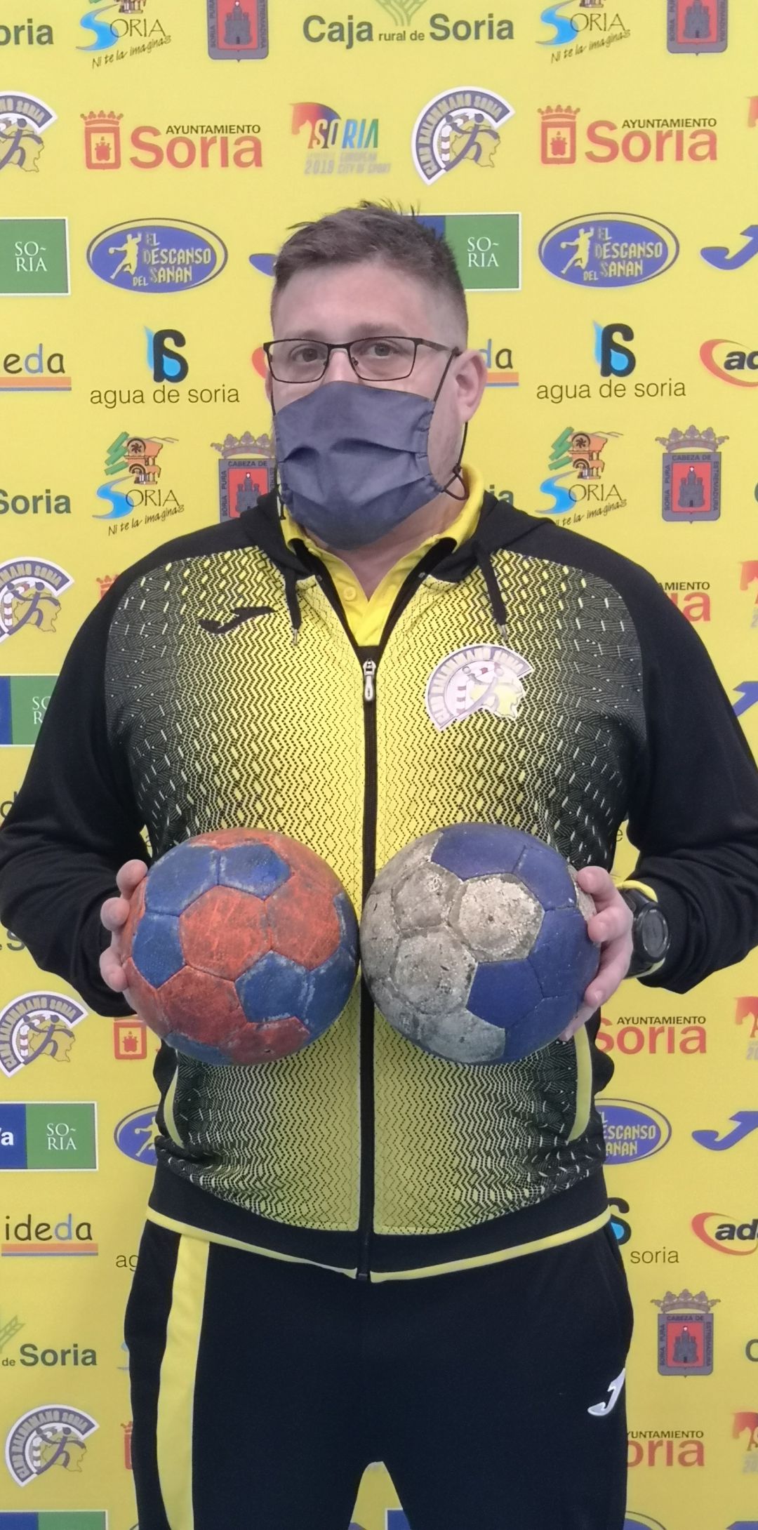 Jordi Lluelles seguirá siendo el entrenador del BM Soria. Jordi Lluelles seguirá siendo el entrenador del BM Soria.