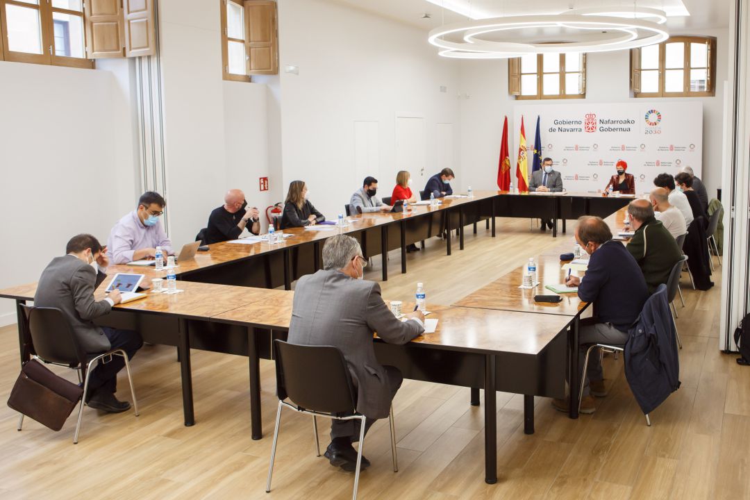 Representantes del Gobierno de Navarra y de las entidades locales en el encuentro Representantes del Gobierno de Navarra y de las entidades locales en el encuentro