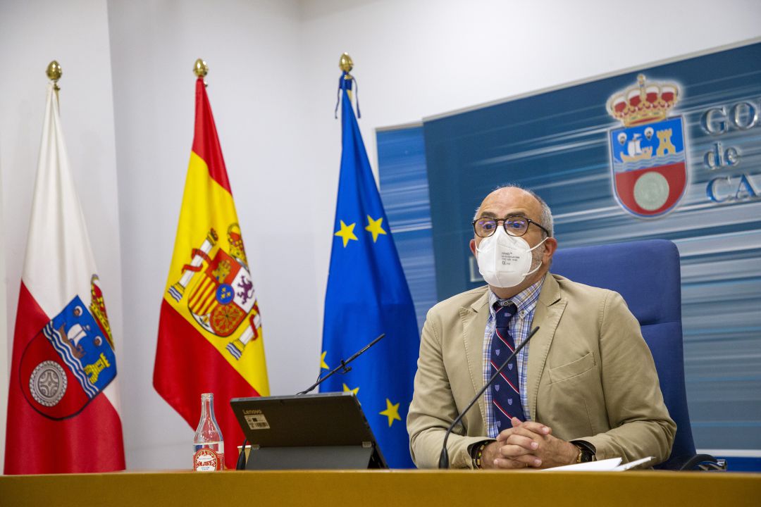 El consejero de Sanidad, Miguel Rodríguez dano a conocer los acuerdos adoptados por el Consejo de Gobierno. El consejero de Sanidad, Miguel Rodríguez dano a conocer los acuerdos adoptados por el Consejo de Gobierno.