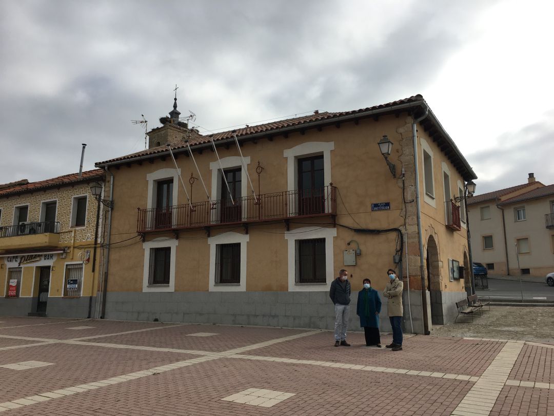 Finalizan las obras en el antiguo Ayuntamiento de Madrona, ahora centro cívico Finalizan las obras en el antiguo Ayuntamiento de Madrona, ahora centro cívico
