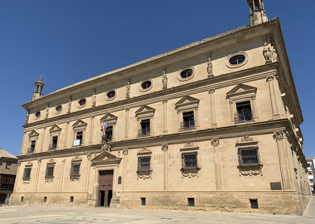 Palacio Vázquez de Molina, edificio principal del Ayuntamiento de Úbeda Palacio Vázquez de Molina, edificio principal del Ayuntamiento de Úbeda