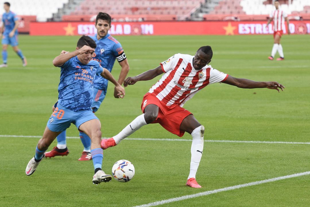 Umar Sadiq es el hombre con más goles y minutos. Umar Sadiq es el hombre con más goles y minutos.