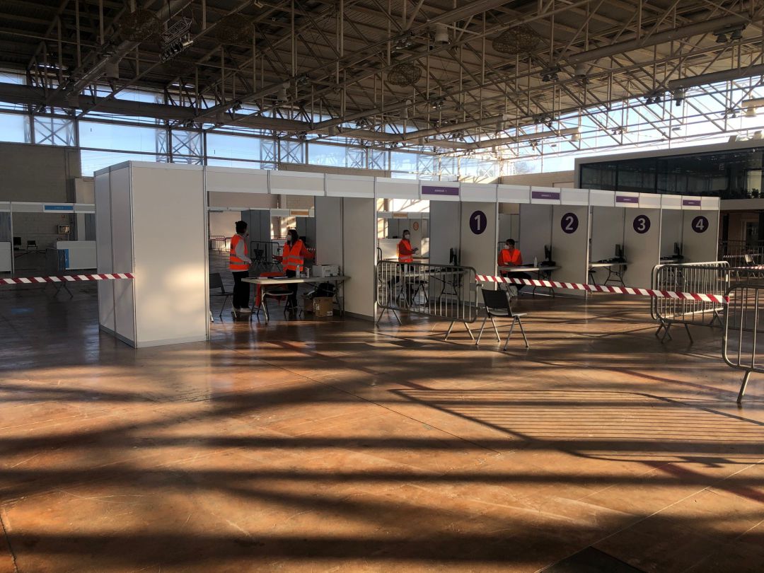 Punto de vacunación en el Recinto Ferial Punto de vacunación en el Recinto Ferial
