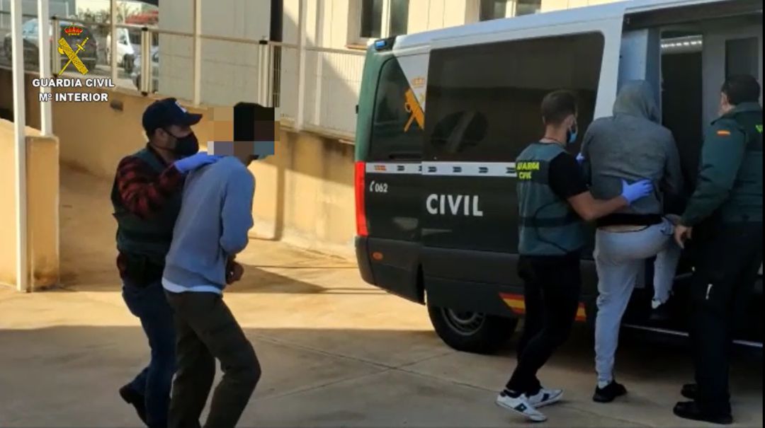 Algunos de los detenidos en la operación de la Guardia Civil Algunos de los detenidos en la operación de la Guardia Civil