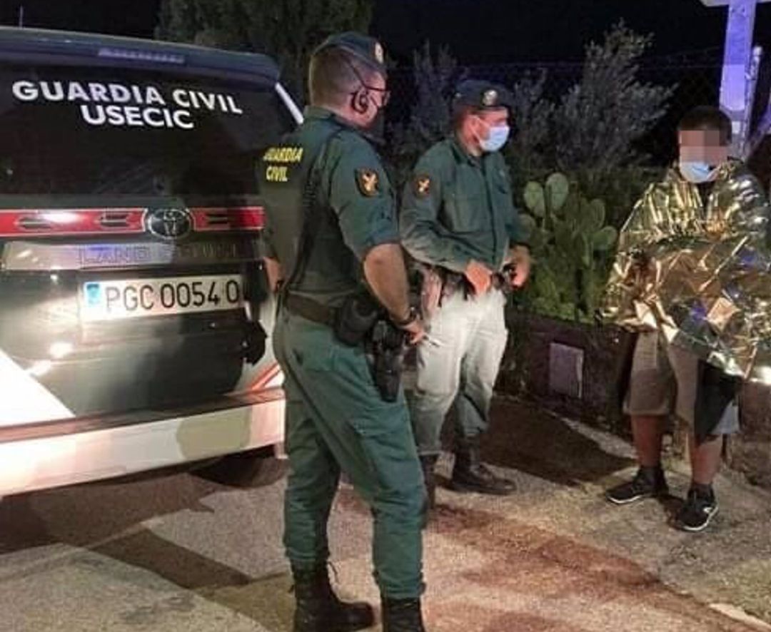 El hombre, rescatado por la Guardia Civil de Jaén, se encontraba desorientado y con síntomas de hipotermia El hombre, rescatado por la Guardia Civil de Jaén, se encontraba desorientado y con síntomas de hipotermia