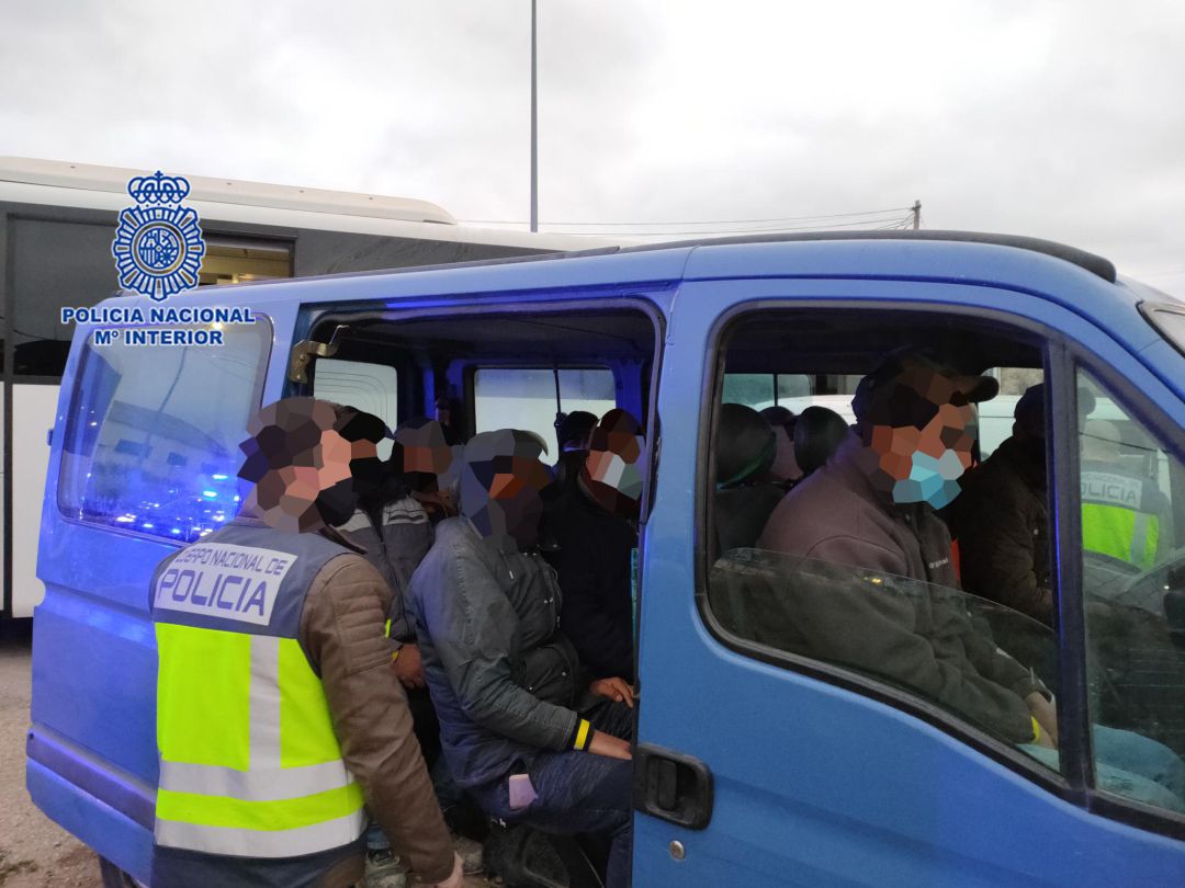 Detenido en Jumilla el jefe de una cuadrilla que explotaba a extranjeros en el campo Detenido en Jumilla el jefe de una cuadrilla que explotaba a extranjeros en el campo