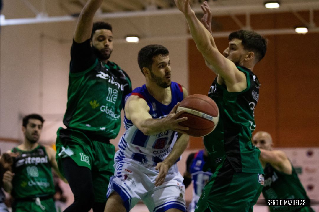 El Cat&Rest Clínica Ponferrada cedió en el último cuarto un partido que tenía controlado. El Cat&Rest Clínica Ponferrada cedió en el último cuarto un partido que tenía controlado.