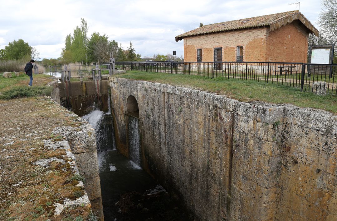 Zona a revitalizar en el entorno del Canal de Castilla en Villamuriel de Cerrato (Palencia) Zona a revitalizar en el entorno del Canal de Castilla en Villamuriel de Cerrato (Palencia)
