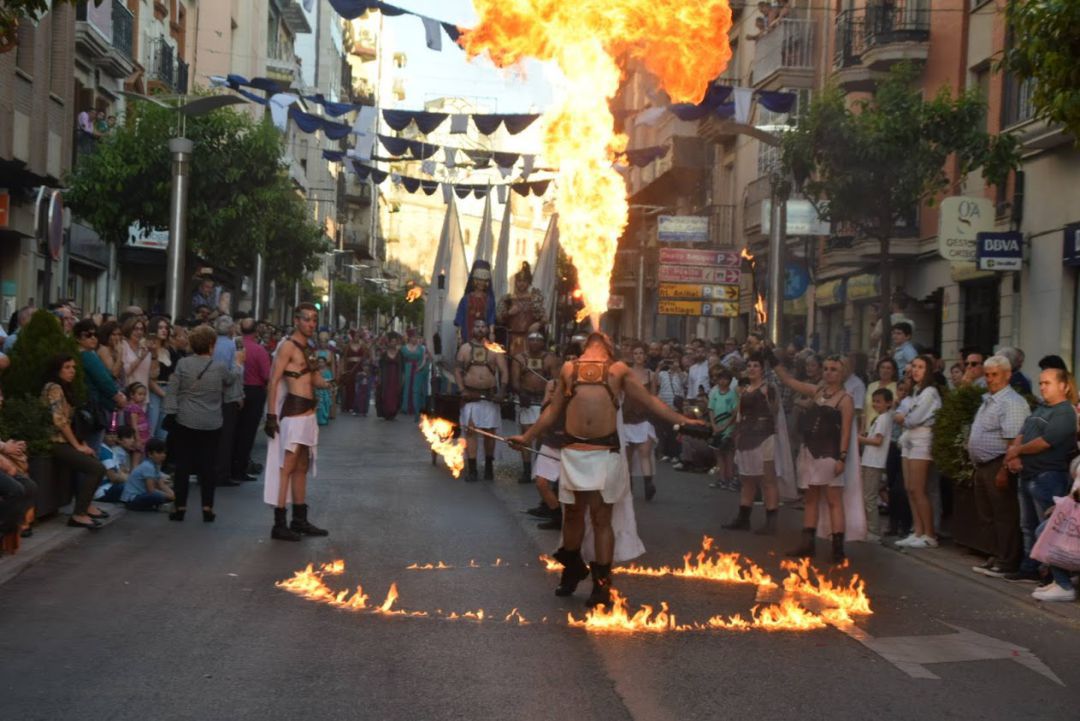 Defile Fiestas íbero Romanas de Cástulo (archivo). Defile Fiestas íbero Romanas de Cástulo (archivo).