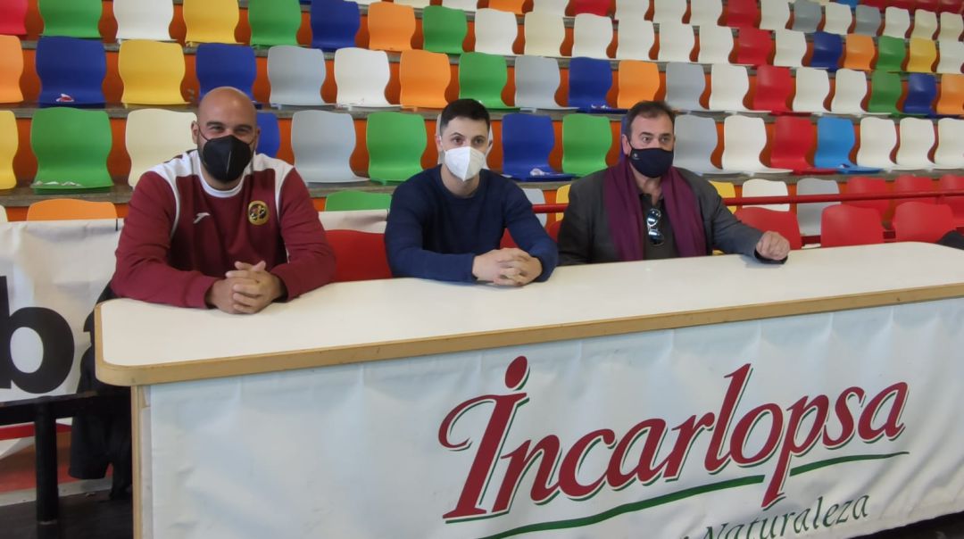 Rueda de prensa en la Sergio López ha anunciado su adiós al Incarlopsa Cuenca Rueda de prensa en la Sergio López ha anunciado su adiós al Incarlopsa Cuenca