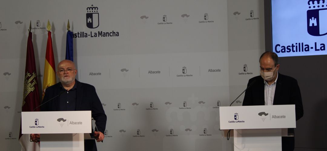 El delegado de la Junta, Pedro Antonio Ruiz Santos, junto al delegado de Economía, Nicolás Merino El delegado de la Junta, Pedro Antonio Ruiz Santos, junto al delegado de Economía, Nicolás Merino