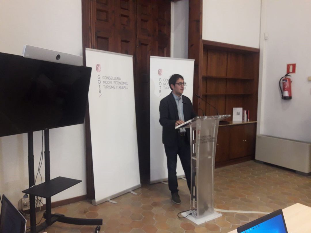 Archivo - El conseller de Modelo Económico, Turismo y Trabajo, Iago Negueruela. Archivo - El conseller de Modelo Económico, Turismo y Trabajo, Iago Negueruela.