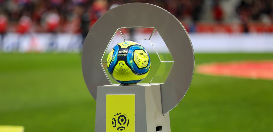 Imagen del balón oficial de la liga francesa Imagen del balón oficial de la liga francesa