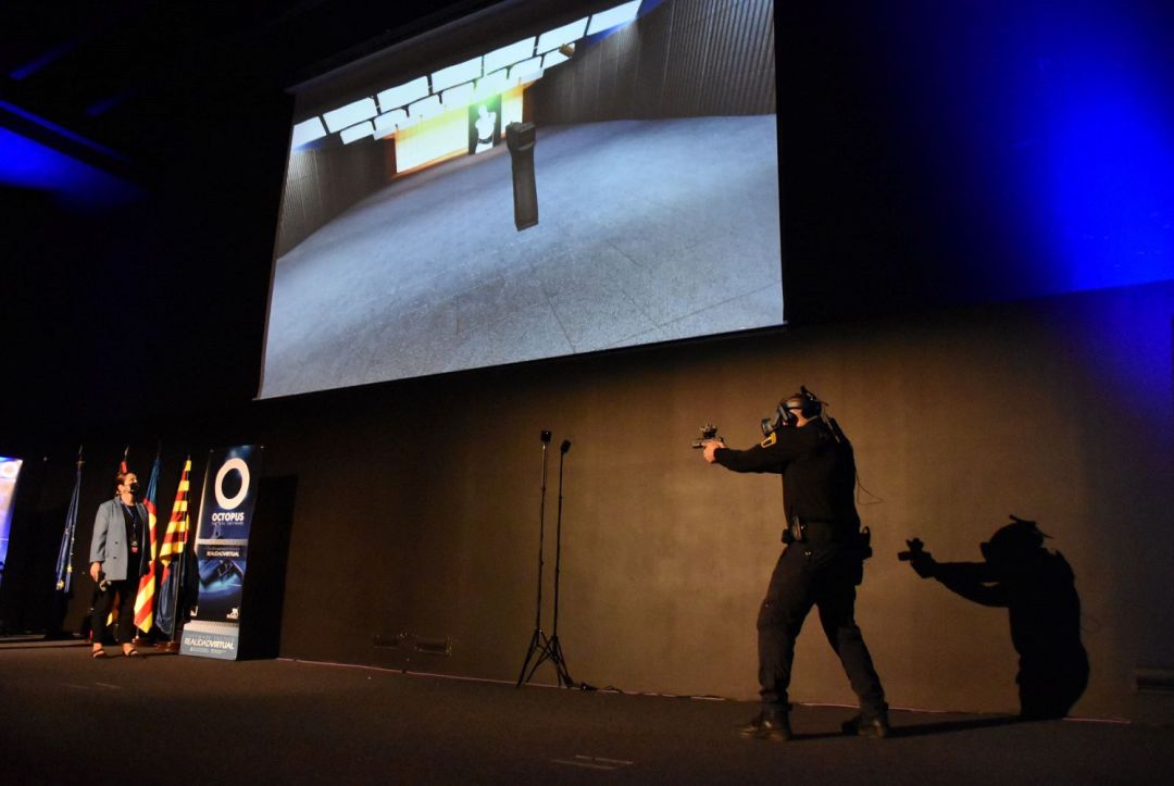 Presentación del simulador de entrenamiento táctico basado en realidad virtual
Presentación del simulador de entrenamiento táctico basado en realidad virtual
