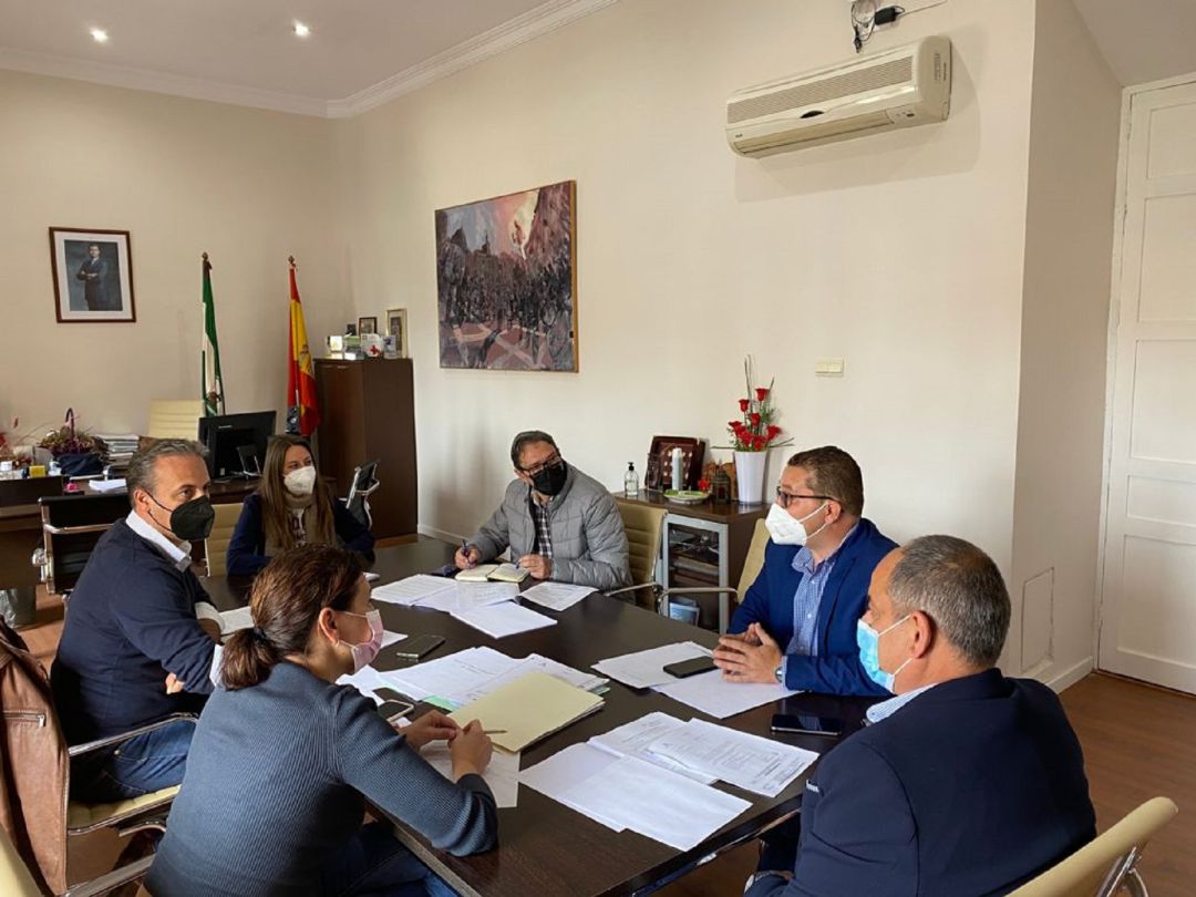 Reunión alcaldes sobre la situación de los hospitales de Alto Guadalquivir. Reunión alcaldes sobre la situación de los hospitales de Alto Guadalquivir.