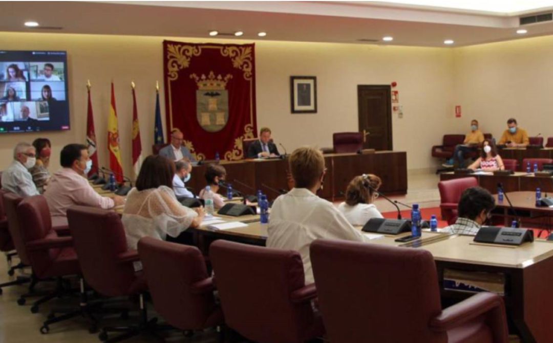 Imagen de archivo de un Pleno del Ayuntamiento de Albacete Imagen de archivo de un Pleno del Ayuntamiento de Albacete