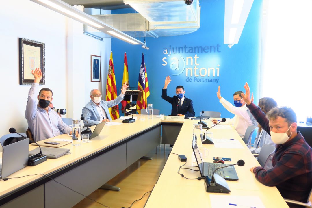 Un momento durante el pleno Un momento durante el pleno