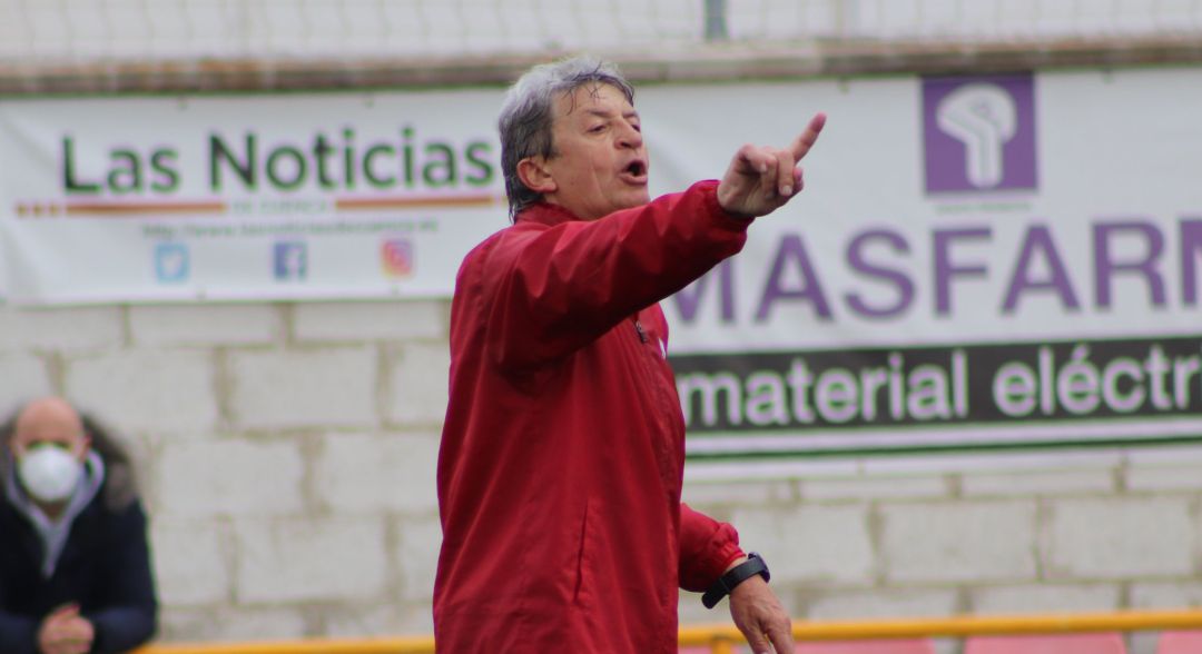 Fabregat en un entrenamiento Fabregat en un entrenamiento