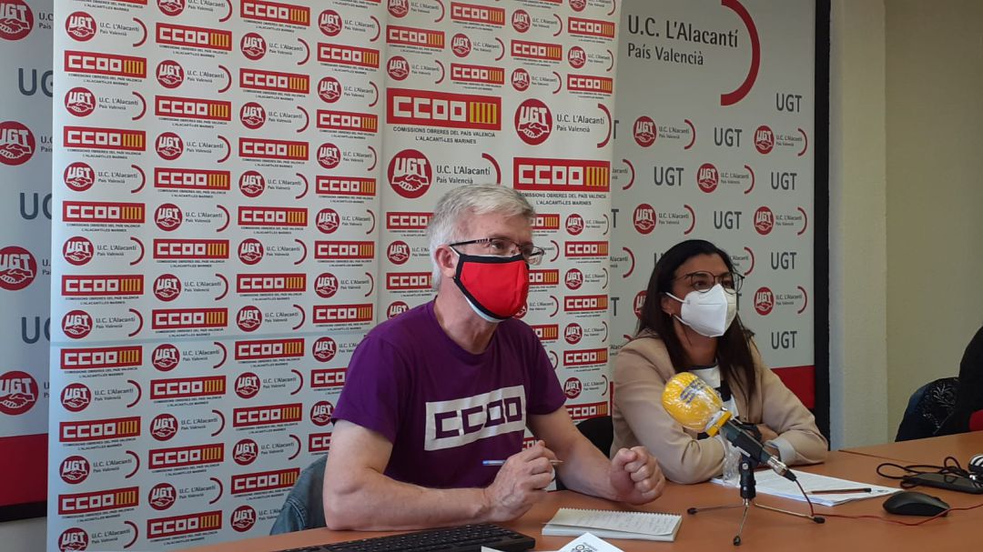 Paco García, secretario general de CC.OO en l'Alacantí-les Marines (i) y Yaissel Sánchez, su homóloga en UGT (d). Paco García, secretario general de CC.OO en l'Alacantí-les Marines (i) y Yaissel Sánchez, su homóloga en UGT (d).
