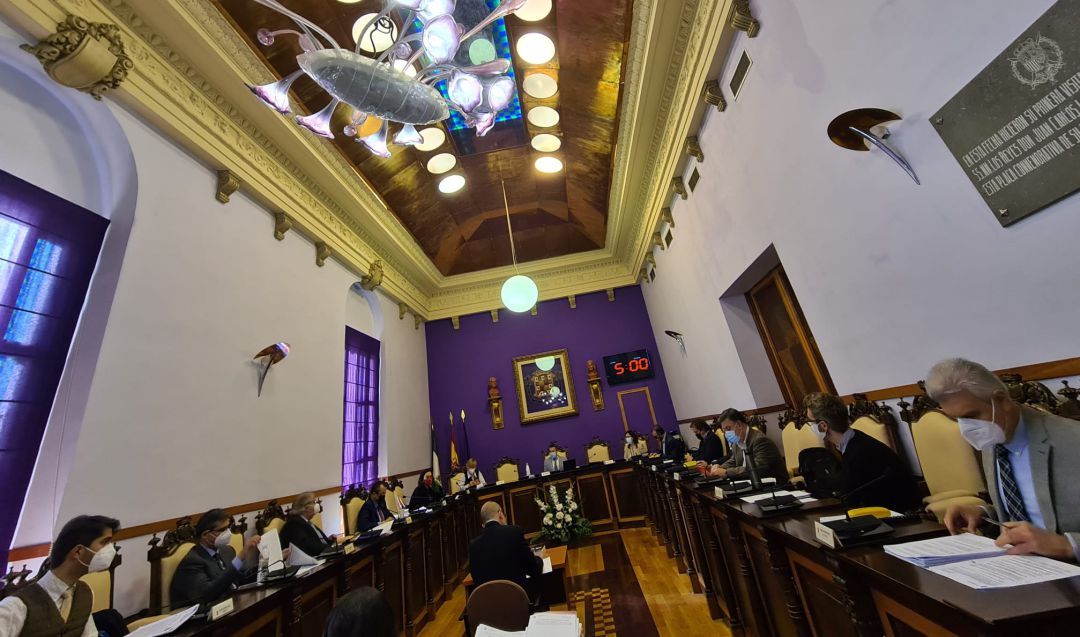 Este viernes se ha celebrado pleno ordinario en el Ayuntamiento de la capital jiennense Este viernes se ha celebrado pleno ordinario en el Ayuntamiento de la capital jiennense