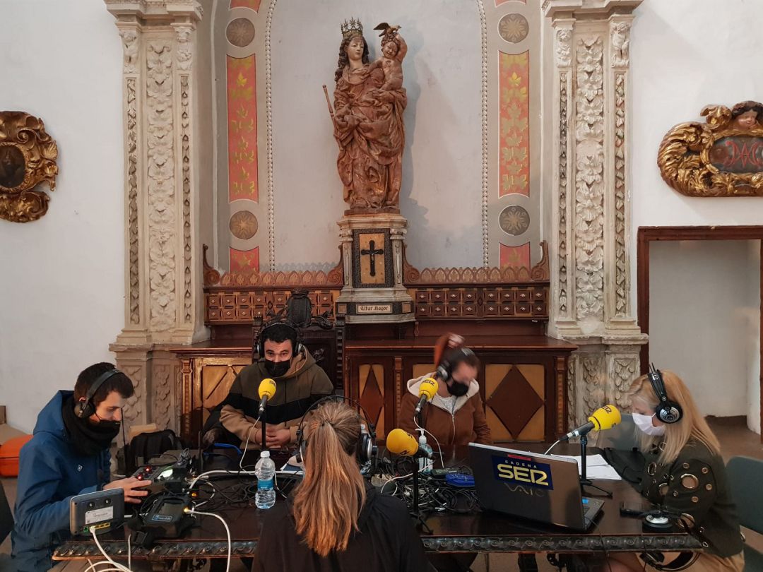 Emisión de Hoy por Hoy Aragón desde la sacristía del Monasterio de Veruela en el Foro de la España Vaciada de la Cadena SER Emisión de Hoy por Hoy Aragón desde la sacristía del Monasterio de Veruela en el Foro de la España Vaciada de la Cadena SER