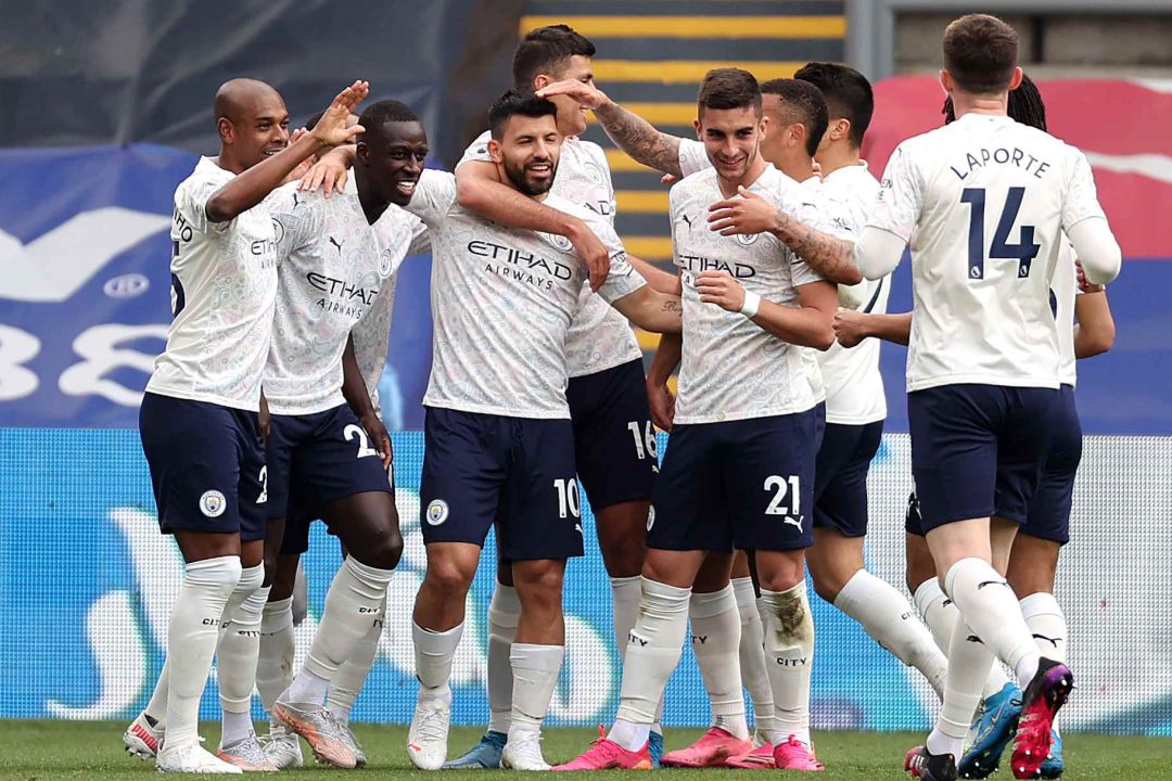 Los jugadores del City celebran el gol de Sergio Agüero. Los jugadores del City celebran el gol de Sergio Agüero.