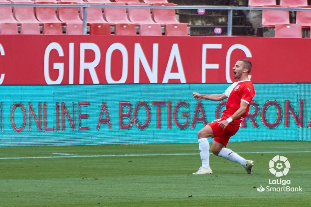 Franquesa celebrant el gol que obria el marcador. Franquesa celebrant el gol que obria el marcador.