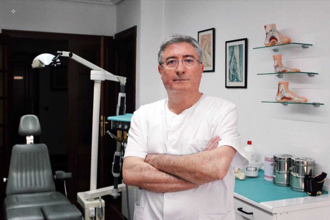 Muñoz, en su clínica de Aranda Muñoz, en su clínica de Aranda
