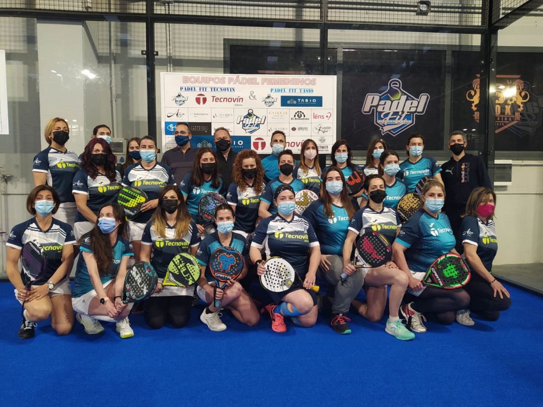 Las integrantes del Pádel Fit Tecnovín y Pádel Fit Construcciones Tasio. Las integrantes del Pádel Fit Tecnovín y Pádel Fit Construcciones Tasio.