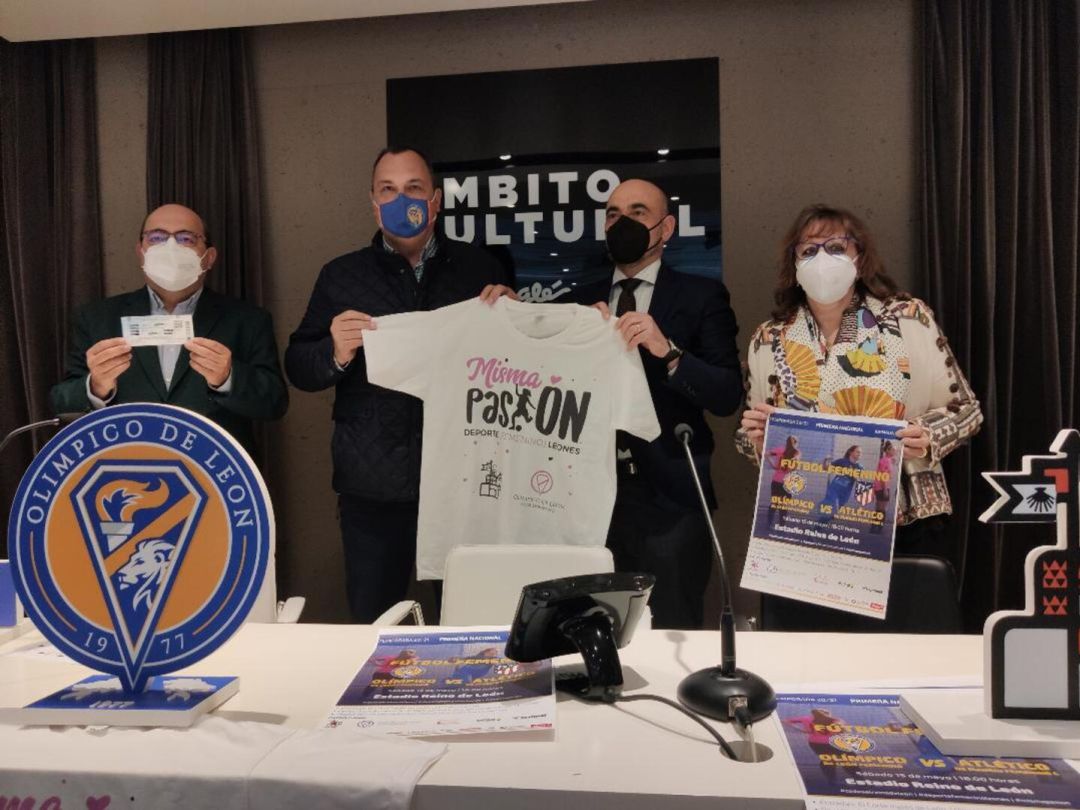 Representantes del Olímpico y de ALMOM, durante la presentación del evento Representantes del Olímpico y de ALMOM, durante la presentación del evento