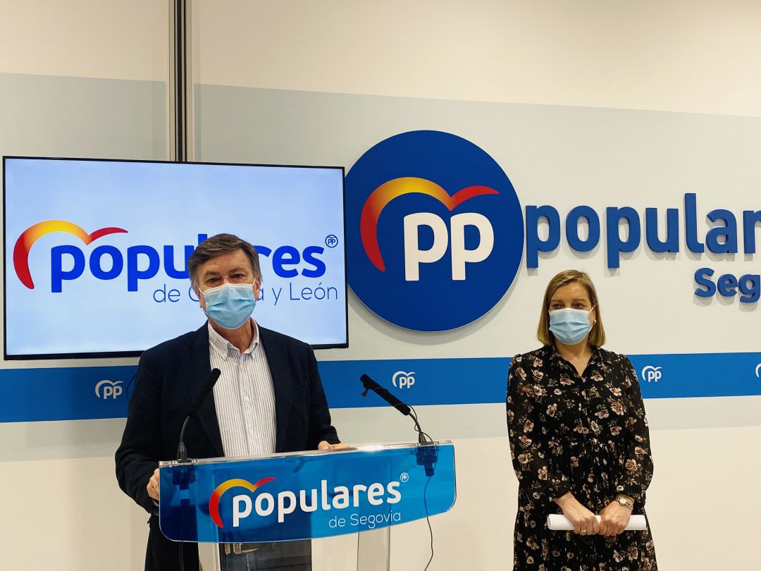 Francisco Vázquez y Mª Ángeles García Francisco Vázquez y Mª Ángeles García