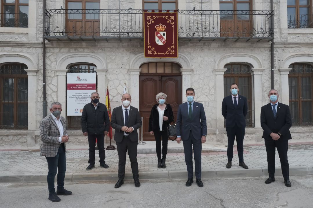 Ángel Ibáñez, consejero de Presidencia, acompañado de distintas autoridades de la provincia Ángel Ibáñez, consejero de Presidencia, acompañado de distintas autoridades de la provincia