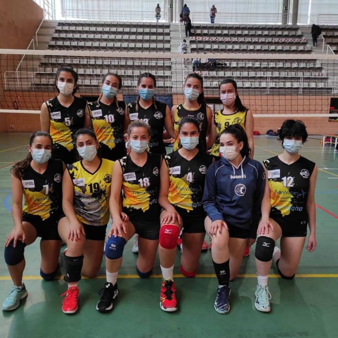 Uno de los equipos femeninos del club Uno de los equipos femeninos del club