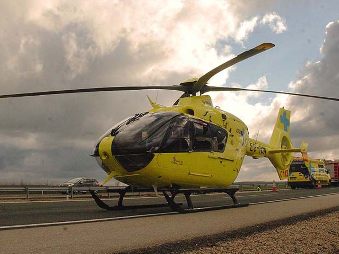 Helicóptero del Servicio de Emergencias Helicóptero del Servicio de Emergencias
