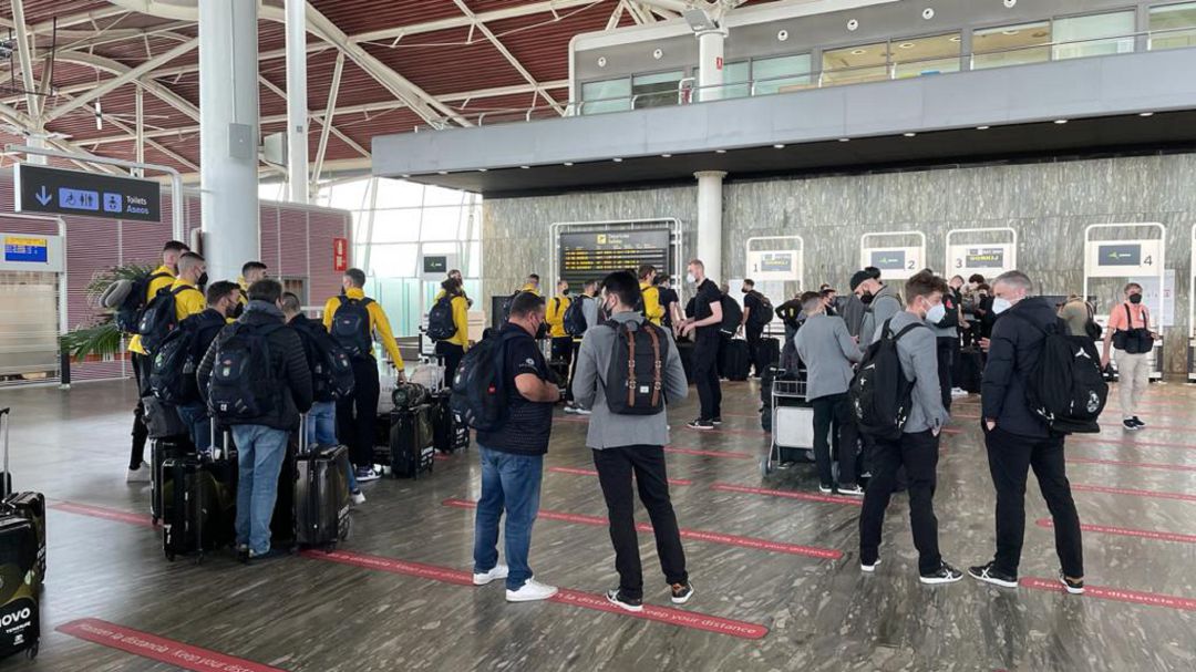 Los tres representantes españoles de la final a ocho de la BCL han salido desde el aeropuerto de Zaragoza Los tres representantes españoles de la final a ocho de la BCL han salido desde el aeropuerto de Zaragoza