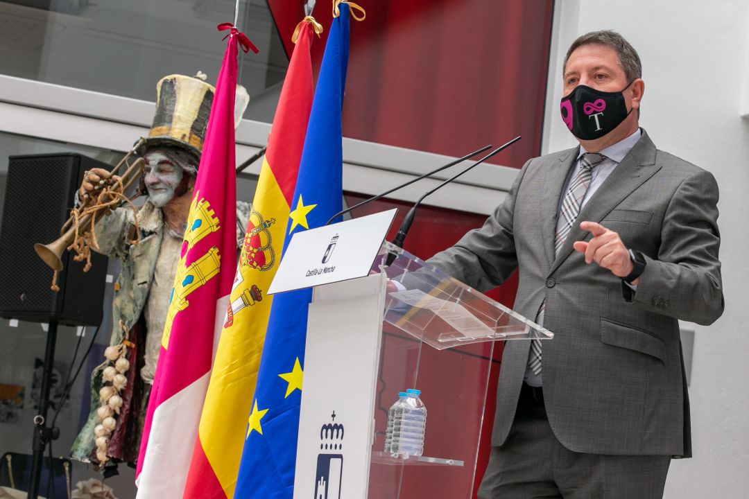 Emiliano García Page inaugura el Centro de Interpretación del Patrimonio Local y del Carnaval de Tarazona de la Mancha Emiliano García Page inaugura el Centro de Interpretación del Patrimonio Local y del Carnaval de Tarazona de la Mancha