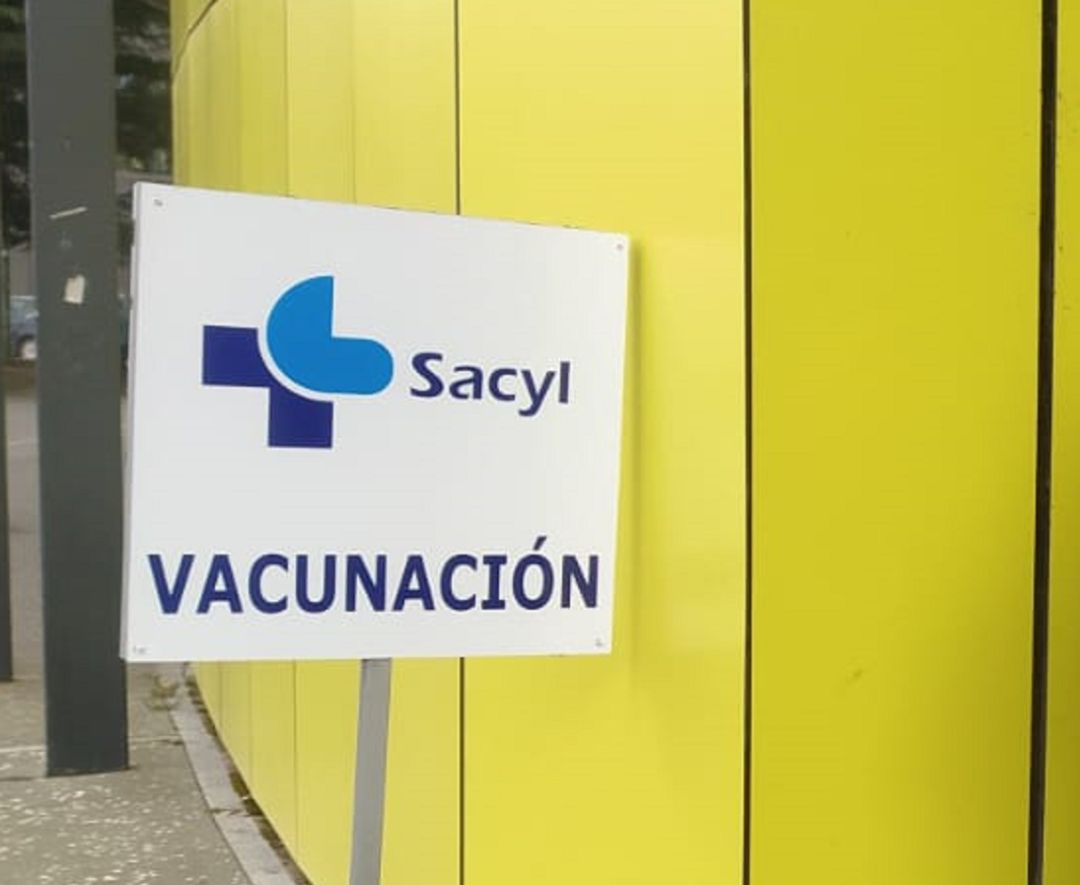 Próxima vacunación masiva en el polideportivo de la UBU el 8 de mayo Próxima vacunación masiva en el polideportivo de la UBU el 8 de mayo