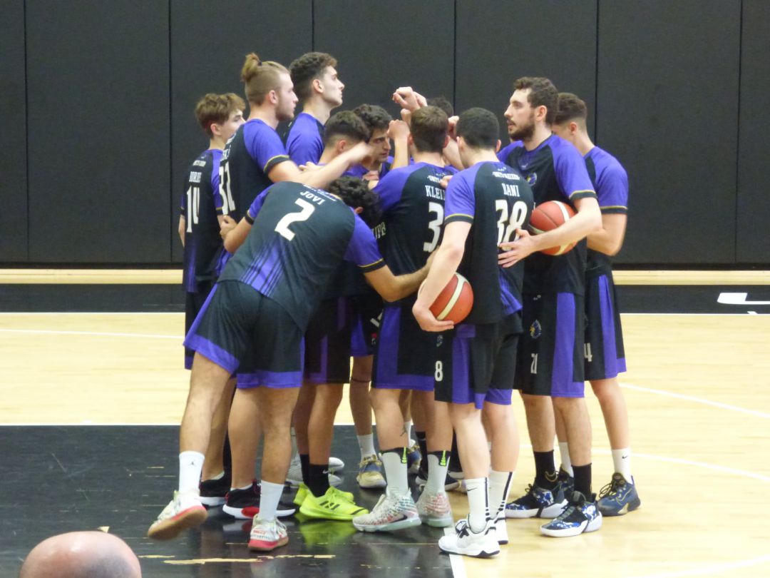 Los jugadores hacen piña en València Los jugadores hacen piña en València