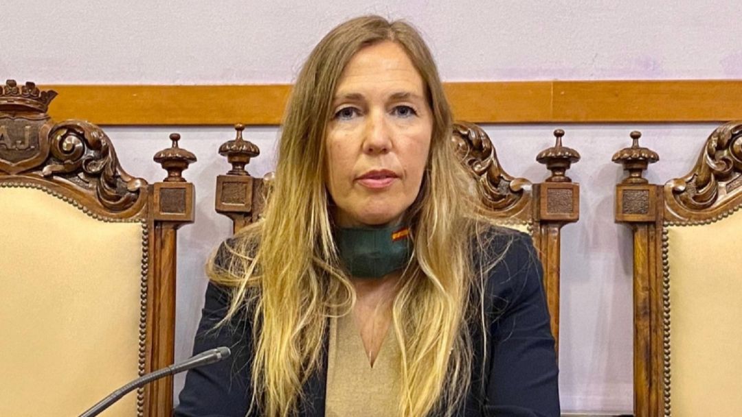 Salud Anguita, a día de hoy, sigue siendo portavoz de VOX en el Ayuntamiento de Jaén a pesar de la inhabilitación para ello por parte de su propio partido Salud Anguita, a día de hoy, sigue siendo portavoz de VOX en el Ayuntamiento de Jaén a pesar de la inhabilitación para ello por parte de su propio partido