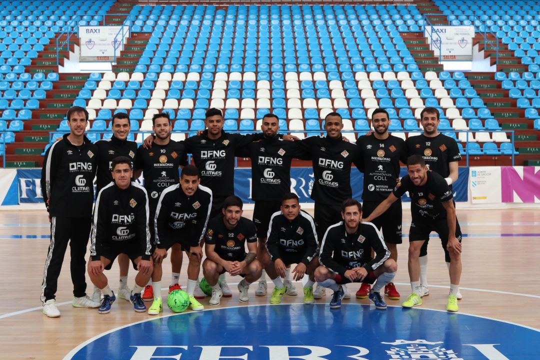 Plantilla del Palma Futsal en A Malata (Ferrol). Plantilla del Palma Futsal en A Malata (Ferrol).