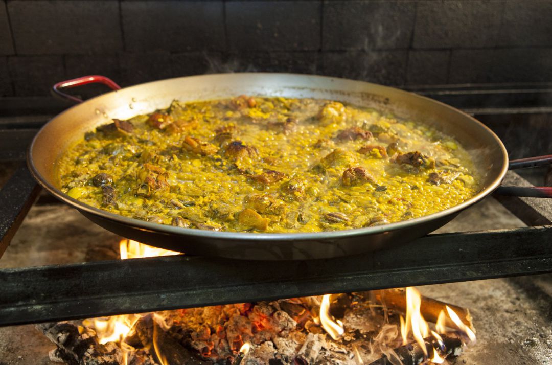 Archivo - Paella al fuego Archivo - Paella al fuego